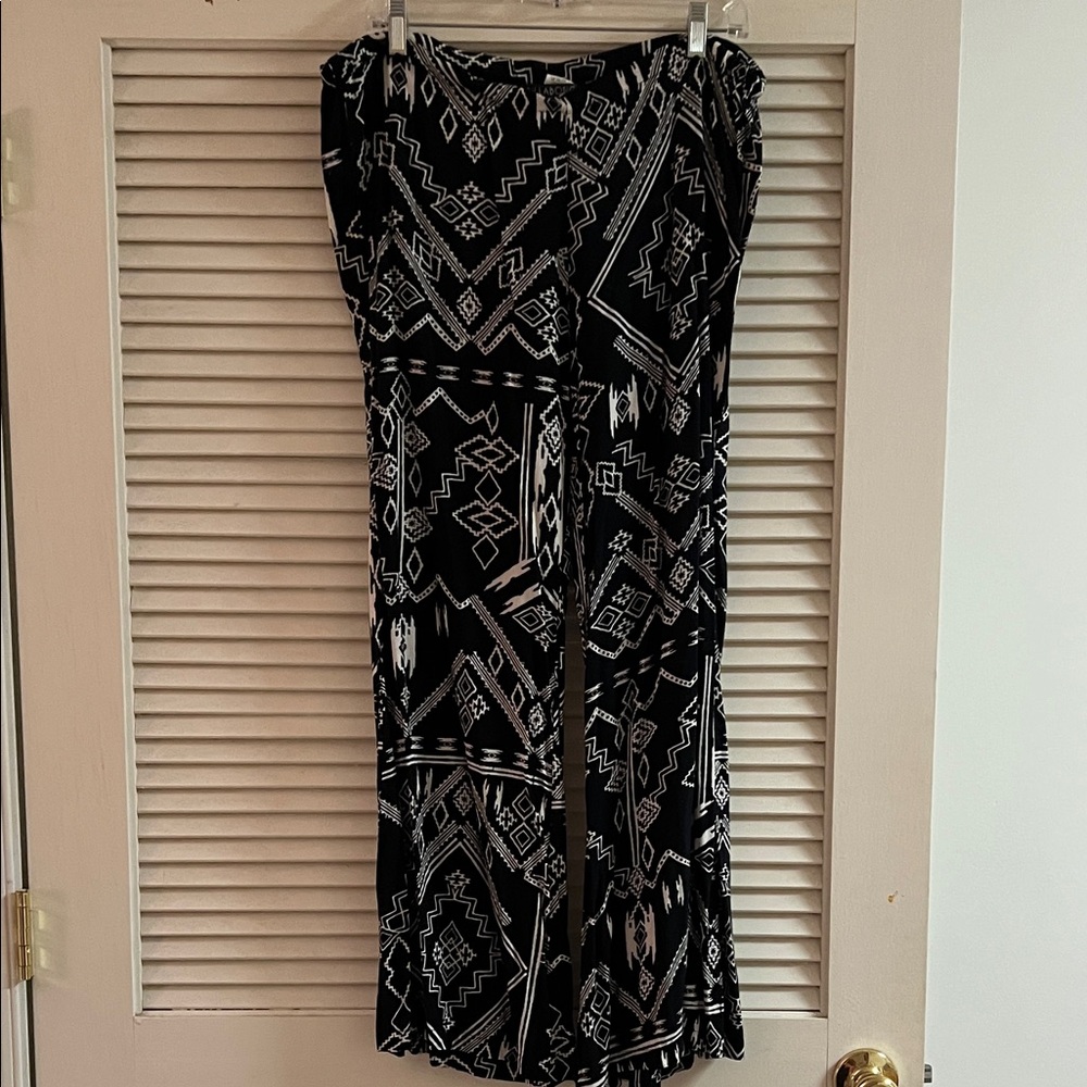 Billabong Black and White Geometric Flare Pants